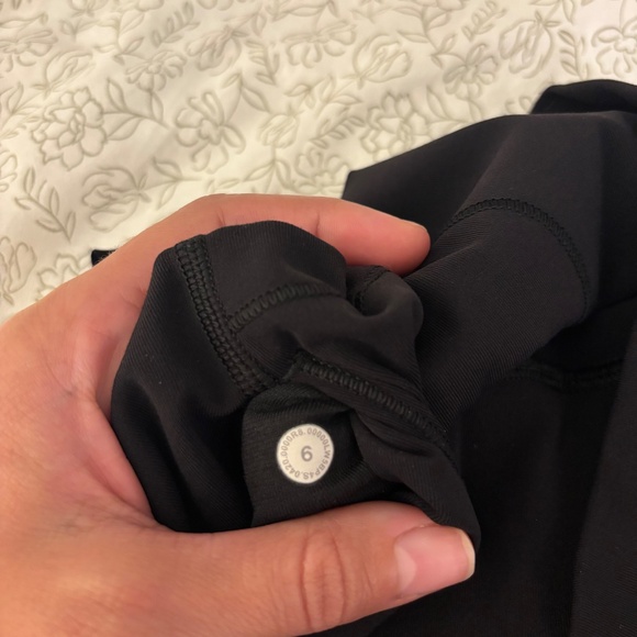 Lululemon Wunder Train High-Rise 28" - Picture 3 of 4